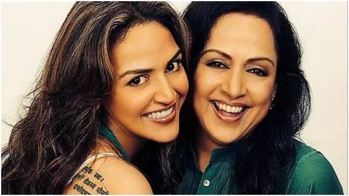 हेमा मालिनी की खुली पोल , कपिल शर्मा के शो पर बेटी ईशा ने किया बड़ा खुलासा Hema Malini With daughter ISha Deol Takhtani- India TV Hindi