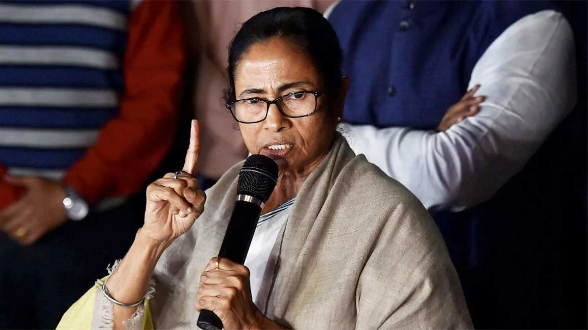 दिल्ली में हुई हिंसा ‘‘सरकार प्रायोजित जनसंहार’’ थी: ममता बनर्जी पश्चिम बंगाल की मुख्यमंत्री ममता बनर्जी- India TV Hindi