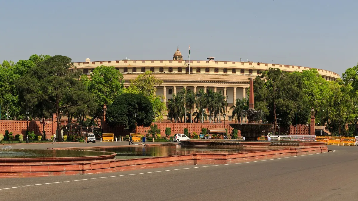 केंद्रीय संस्कृत विश्वविद्यालय विधेयक को राज्यसभा की मंजूरी <p>Rajya Sabha approves Central Sanskrit University Bill</p>- India TV Hindi