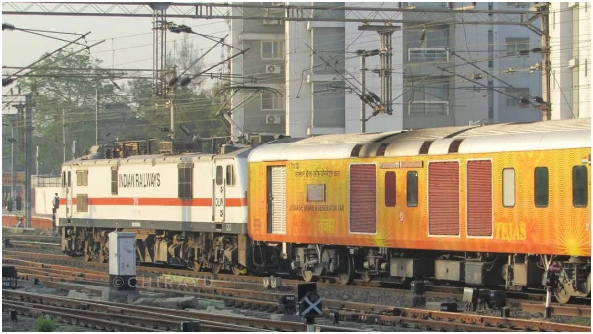 रेलवे की यात्री सेवा शुरू होने के बाद 12 मई को नयी दिल्ली स्टेशन से तीन ट्रेनें रवाना होंगी रेलवे की यात्री सेवा शुरू होने के बाद 12 मई को नयी दिल्ली स्टेशन से तीन ट्रेनें रवाना होंगी - India TV Hindi