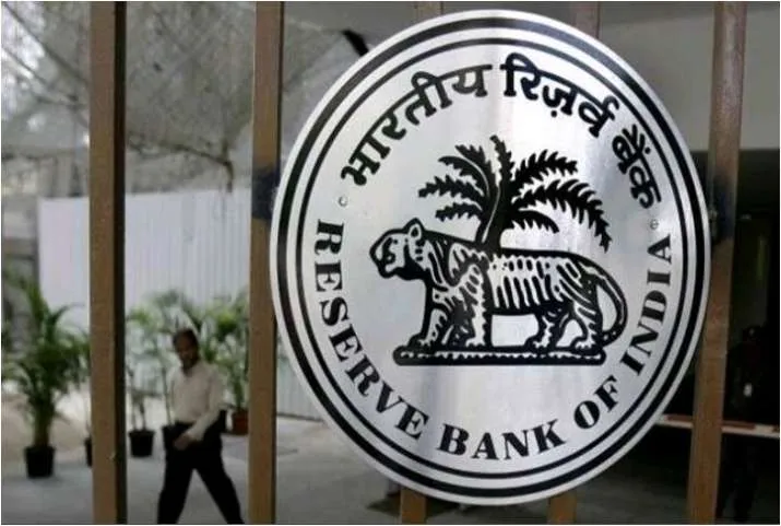 NBFC का RBI से सभी कर्ज के लिये एक बार की रिस्ट्रक्चरिंग का आग्रह <p>RBI</p>- India TV Paisa