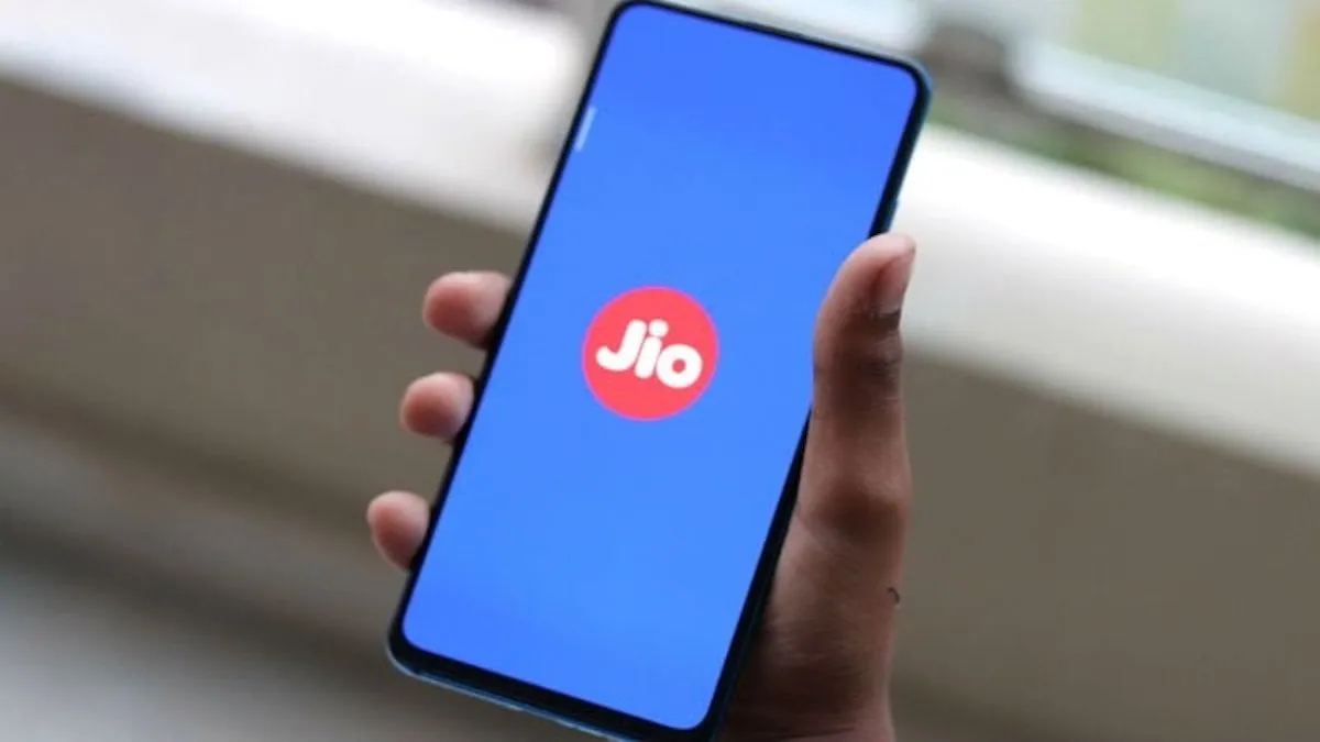 Reliance Jio ने वर्क फ्रॉम होम के लिए नया प्लान कियाा लॉन्च, जियोफोन पर डाउनलोड होगा आरोग्य सेतु एप Reliance Jio’s new plan offers 3GB daily data for 84 days- India TV Paisa