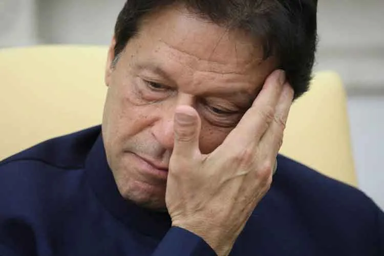 अंतरराष्ट्रीय कोर्ट ने पाकिस्तान पर ठोका बहुत बड़ा जुर्माना, इमरान खान परेशान, जानें पूरा मामला Imran Khan worried over Pakistan 5.8 billion fine over mining case- India TV Hindi