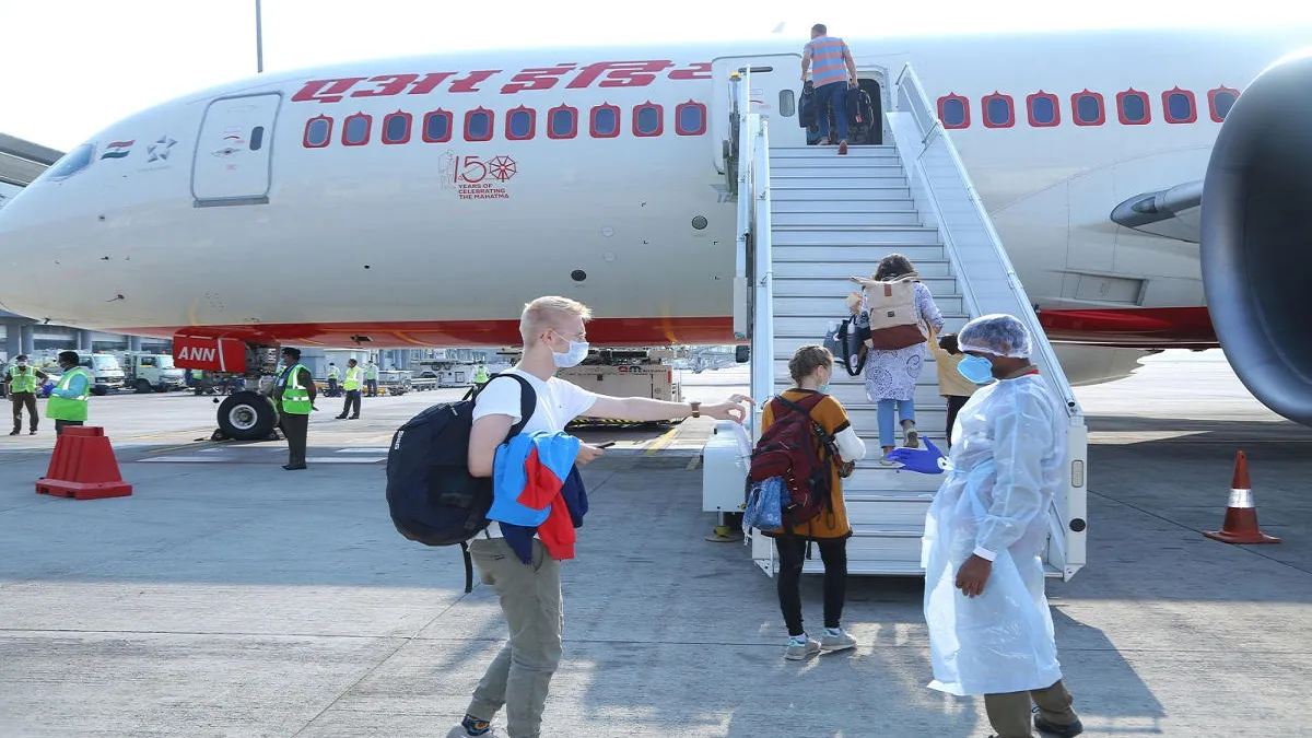 वंदे भारत 3.0: US और कनाडा के लिए आज से शुरू होगी फ्लाइट बुकिंग, एयर इंडिया ने दी ये जानकारी <p>Vandebharat</p>- India TV Hindi