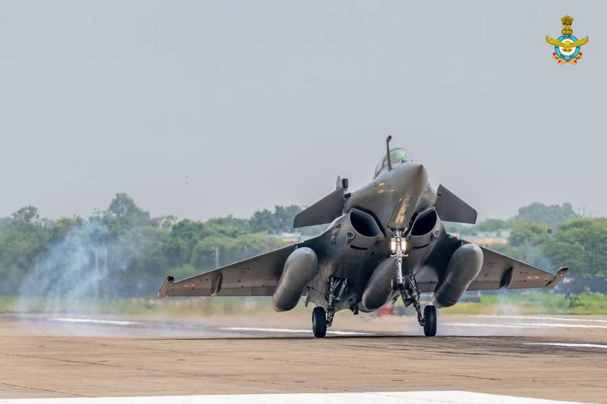 पूर्व IAF चीफ बीएस धनोआ का बड़ा बयान, कहा-नहीं चाहता था कि Rafale सौदा भी बोफोर्स की राह पर जाए