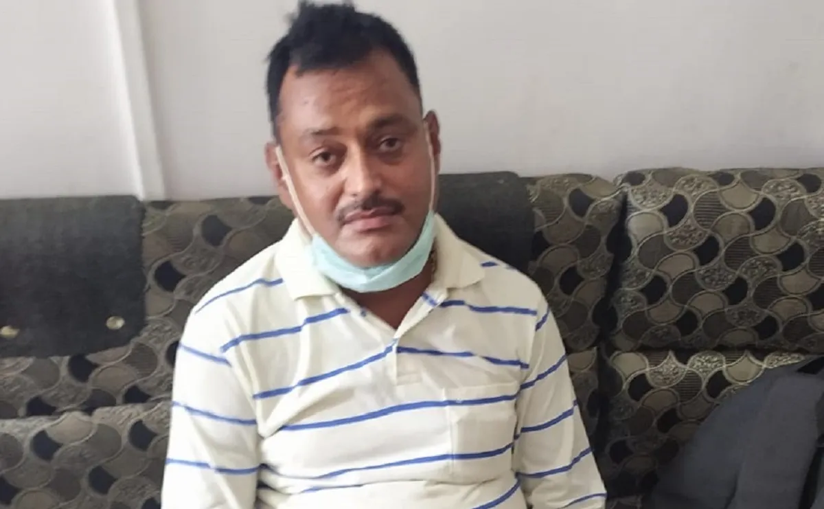 पुलिसकर्मियों को रोकने के लिए विकास दुबे ने किसे JCB मशीन से रास्ता रोकने के लिए कहा था? बताया इसका राज Vikas Dubey- India TV Hindi