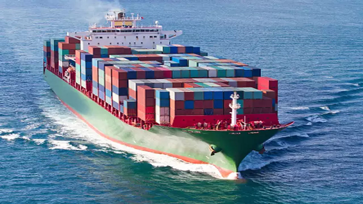 India's Trade Deficit Narrows Sharply in June 2025; Services Sector Booms, Exports Surge