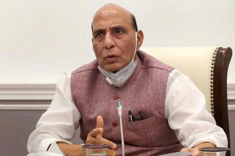 PM के बाद अब रक्षा मंत्री राजनाथ सिंह जाएंगे लद्दाख, LAC-LOC का करेंगे दौरा Rajnath Singh- India TV Hindi