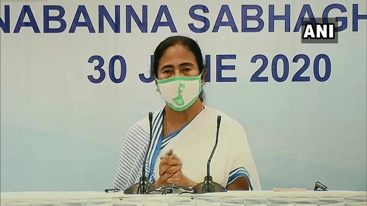 पश्चिम बंगाल में हर साल एक सितंबर को मनाया जाएगा पुलिस दिवस: ममता बनर्जी पश्चिम बंगाल में हर साल एक सितंबर को मनाया जाएगा पुलिस दिवस: ममता बनर्जी- India TV Hindi