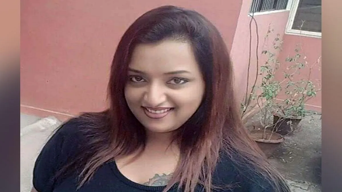 केरल सोना तस्करी मामला: अदालत ने स्वप्ना सुरेश की याचिका खारिज की Kerala court rejects bail plea of Swapna Suresh in gold smuggling case- India TV Hindi