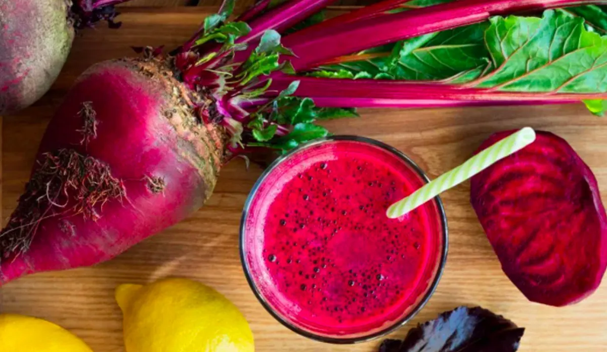 रोजाना सुबह इस तरह बनाकर पिएं चुकंदर का जूस, ब्लड प्रेशर कंट्रोल होने के साथ मिलेंगे ये कमाल के फायदे रोजाना सुबह इस तरह बनाकर पिएं चुकंदर का जूस, ब्लड प्रेशर कंट्रोल होने के साथ मिलेंगे ये कमाल के फायद- India TV Hindi