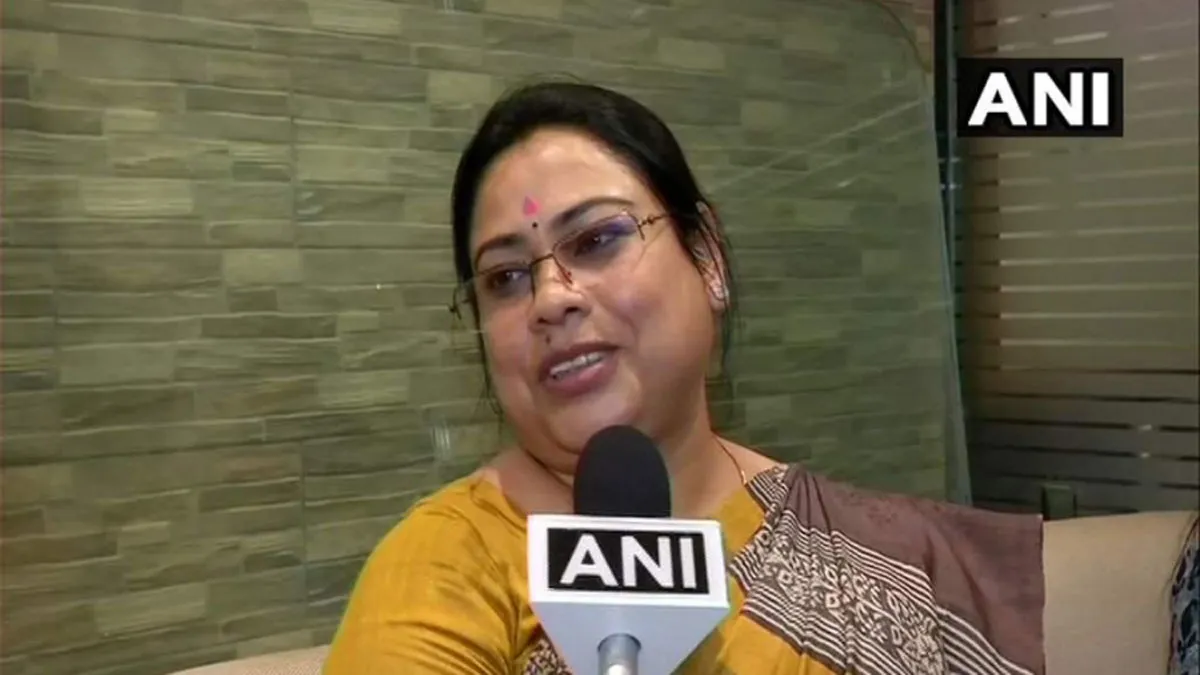 देबाश्री चौधरी का ममता बनर्जी को चैलेंज, कहा- नुसरत जहां को धमकी देनेवाले कट्टरपंथियों के खिलाफ बोलें Debashree Chaudhary- India TV Hindi