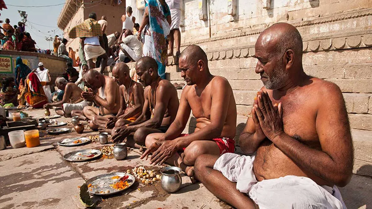 ब्राह्मणों को हर महीने 1000 रुपए पुरोहित भत्ता देने की घोषणा West Bengal government announces Rs 1000 monthly for poor brahmins- India TV Hindi