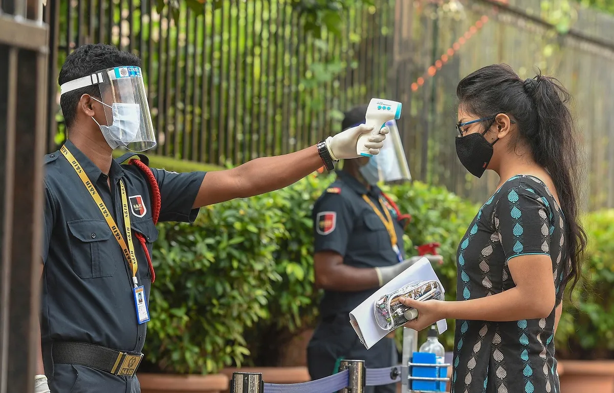 जेईई परीक्षा जारी, अब नीट की है तैयारी <p>jee neet 2020</p>- India TV Hindi