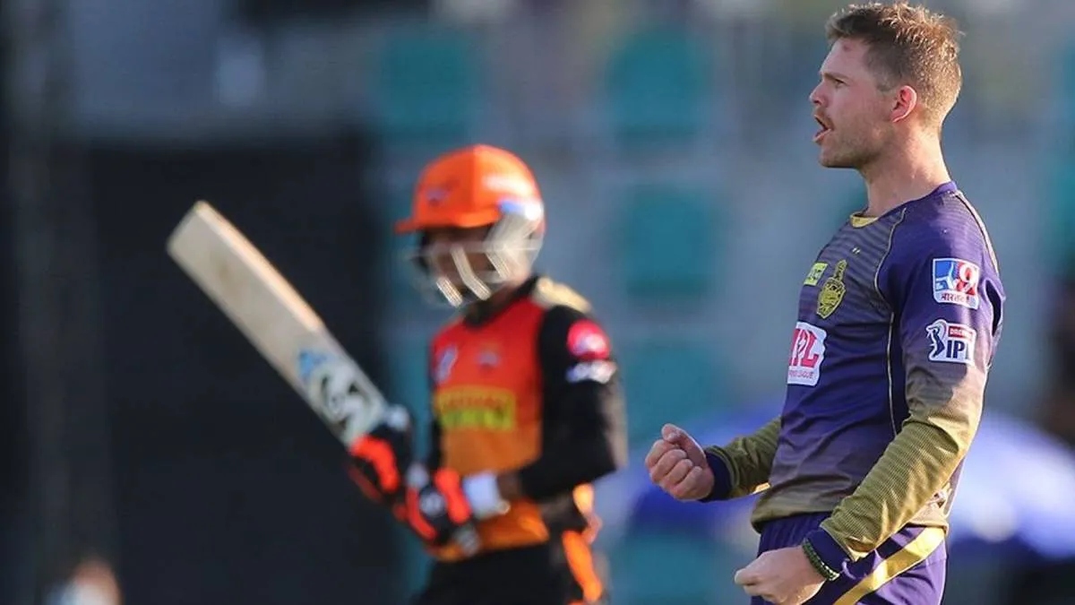 IPL 2020, SRH vs KKR : लोकी फर्गुसन की घातक गेंदबाजी से सुपर ओवर में केकेआर ने हैदराबाद को हराया Lockie Ferguson- India TV Hindi