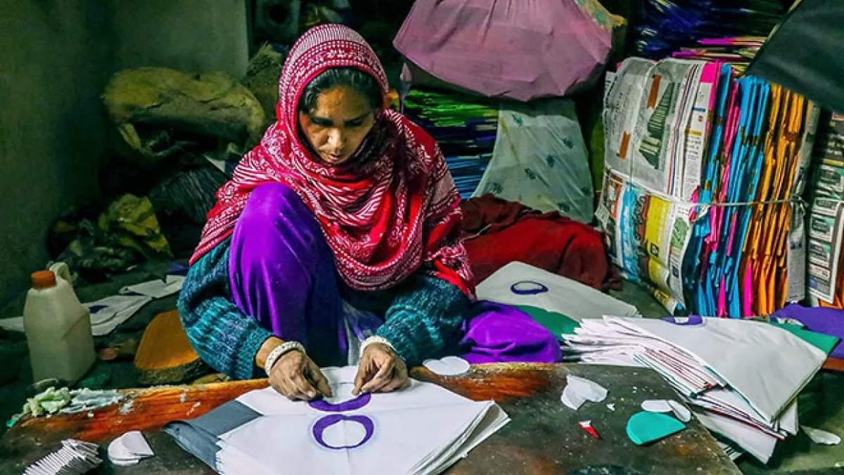 निर्यात को बढ़ावा देगी योगी सरकार, जल्द पेश करेगी तमाम रियायतों वाली नई पॉलिसी Yogi Government brings new export policy- India TV Paisa