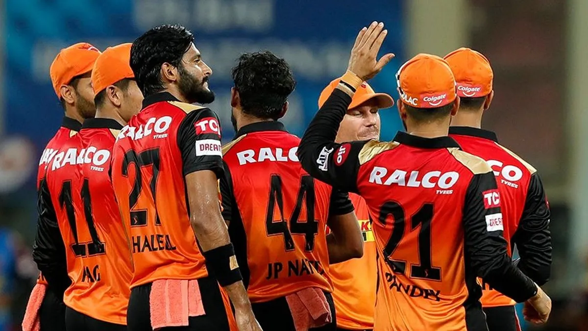 IPL 2020, CSK vs SRH Highlights : प्रियम गर्ग (51) की बल्लेबाजी के बाद शानदार गेंदबाजी से हैदराबाद ने चेन्नई को 7 रन से हराया IPL live score Chennai Super Kings vs Sunrisers Hyderabad match updates- India TV Hindi