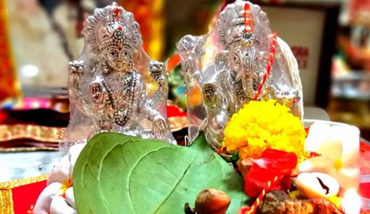 Dhanteras 2020: धनतेरस के दिन राशिनुसार करें इन चीजों की खरीददारी, बनी रहेगी सुख-समृद्धि धनतेरस के दिन राशिनुसार खरीदें ये चीजें- India TV Hindi