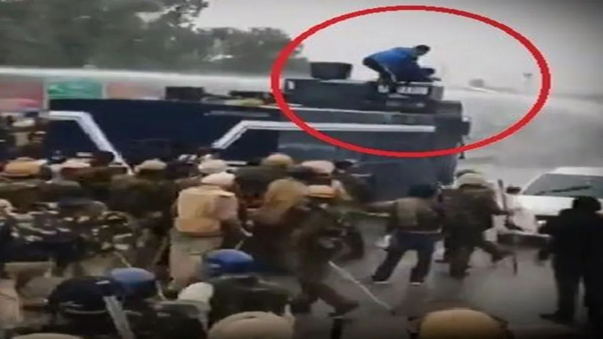 हरियाणा में वाटर कैनन बंद करने वाले किसान पर हत्या के प्रयास का मामला दर्ज Farmers protest: Navdeep Singh, who turned off water cannon, charged with ‘attempt to murder’- India TV Hindi