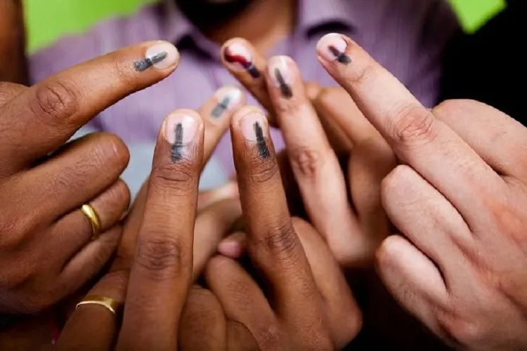 MP By Elections: मध्य प्रदेश की 28 विधानसभा सीटों पर वोटिंग जारी, 33 हजार सुरक्षाकर्मी तैनात <p>MP By Elections: मध्य प्रदेश की...- India TV Hindi