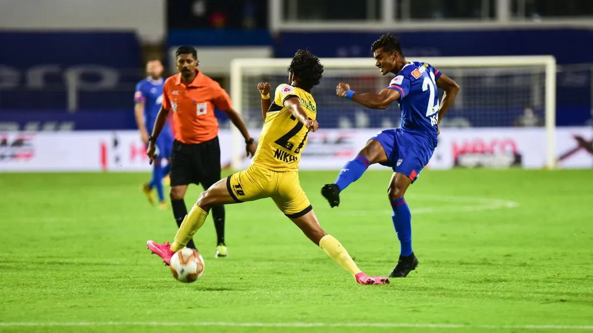 ISL-7 : बेंगलुरु और हैदराबाद ने खेला सीजन का पहला गोलरहित ड्रॉ Hyderabad vs Bengaluru- India TV Hindi