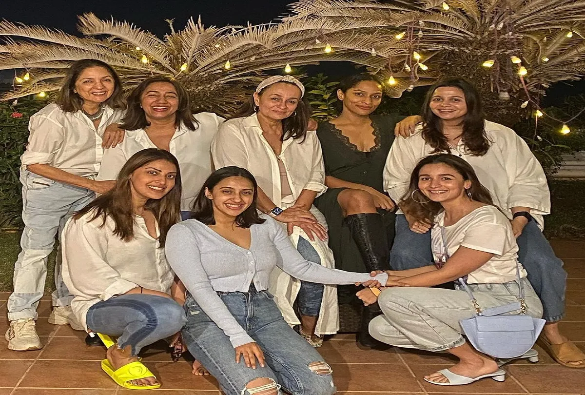 मसाबा गुप्ता ने आलिया भट्ट, सोनी राजदान और मां नीना गुप्ता संग शेयर की तस्वीर, फिर किया तस्वीर से जुड़े राज का खुलासा Masaba Gupta shared picture - India TV Hindi