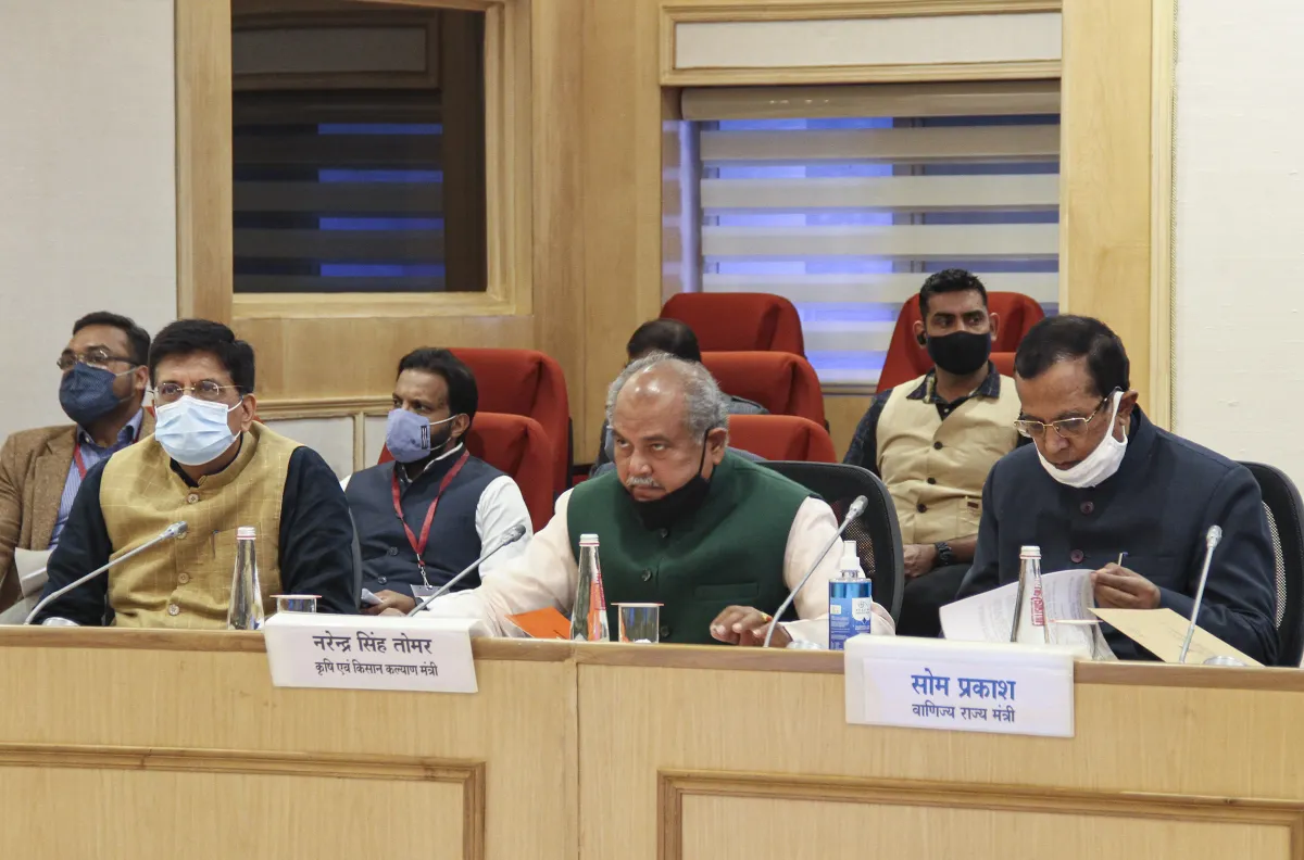 कृषि कानून: सरकार-किसानों के बीच गतिरोध बरकरार, अगली बैठक 5 दिसंबर को, जानिए किसान नेताओं ने क्या कहा Govt-farmers talks deadlocked, Tomar says hopeful of reaching resolution in Saturday meeting- India TV Hindi