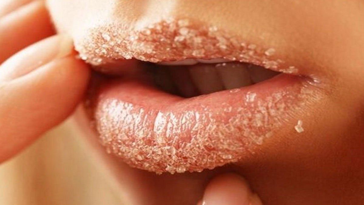 Winter lips care tips homemade lip scrub will keep your lips soft know