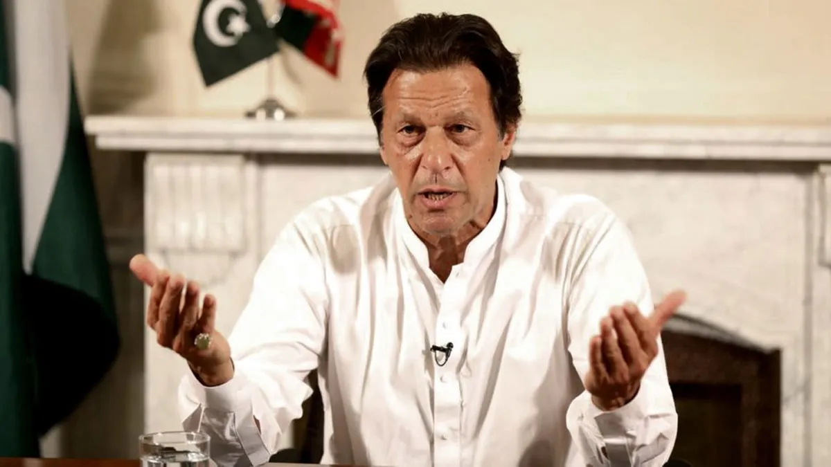 चीन ने रेल प्रॉजेक्ट के लिए कर्ज देने से पहले पाकिस्तान से गारंटी देने को कहा China Pakistan, China Pakistan Loan, China Loan Pakistan, China Loan Pakistan Imran Khan- India TV Hindi