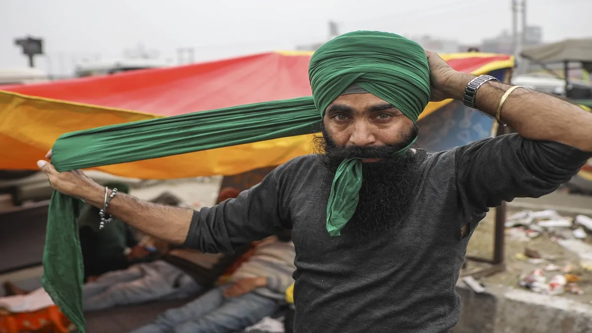 'कृषि कानूनों को रद्द करना ही एकमात्र मांग, ‘कॉस्मेटिक’ संशोधनों से काम नहीं चलेगा' नई दिल्ली. अखिल भारतीय किसान सभा के महासचिव हन्नान मोल्लाह का कहना है कि केंद्र सरकार द्वारा लाए गए - India TV Hindi
