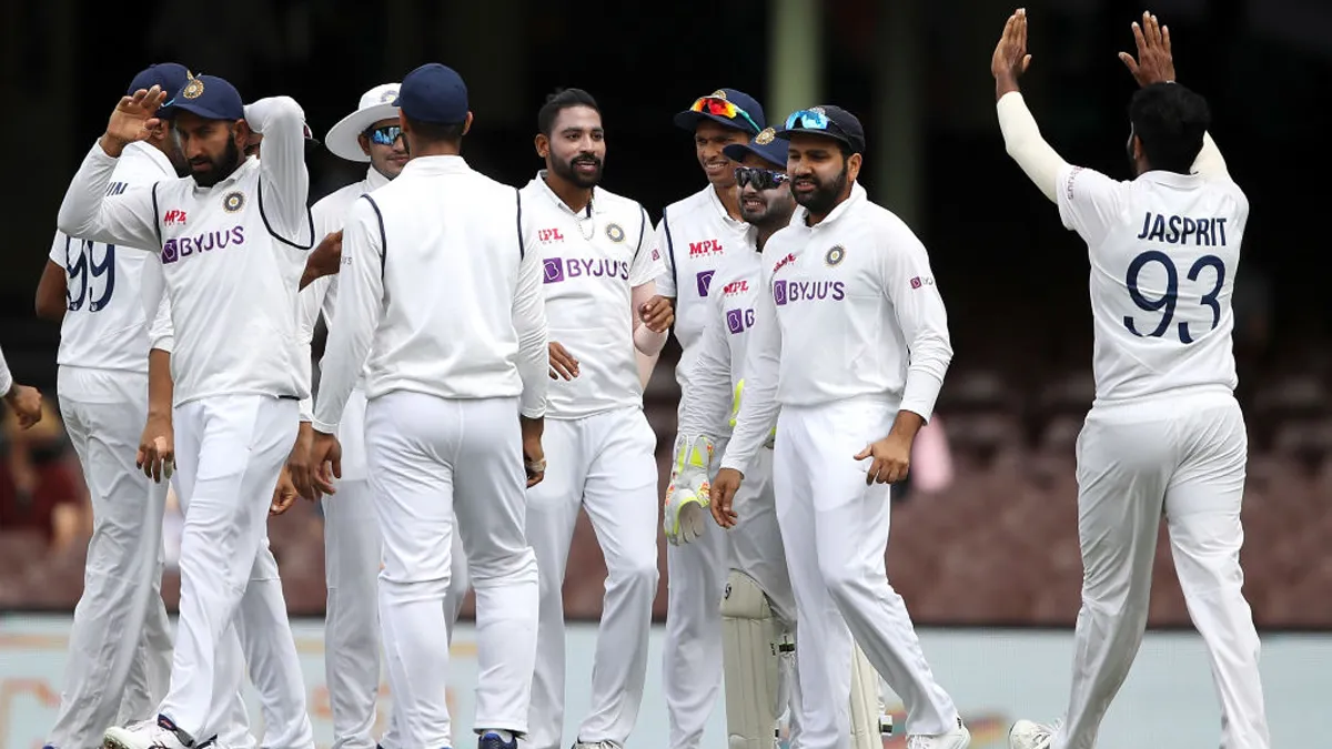 IND vs AUS : सिडनी की सपाट पिच पर ये होगी टीम इंडिया की आगे की योजना, मोहम्मद सिराज ने बताया प्लान IND vs AUS: This will be Team India's forward plan on the flat pitch of Sydney, Mohammed Siraj told - India TV Hindi