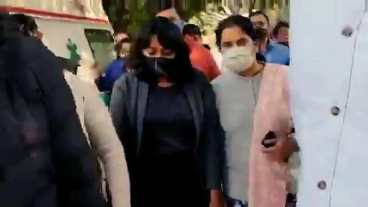 Toolkit Case: दिशा रवि की जमानत पर मंगलवार को आएगा फैसला, जानें दिल्ली पुलिस और बचाव पक्ष ने कोर्ट में क्या कहा टूलकिट केस: दिशा रवि को लेकर दिल्ली पुलिस ने कोर्ट में किया बड़ा खुलासा- India TV Hindi