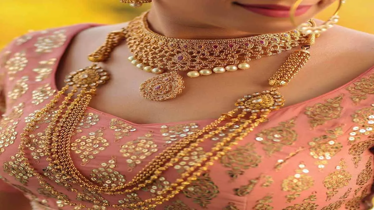 Gold & Silver Price: सोना हुआ 112 रुपये महंगा, चांदी की कीमत में आया 126 रुपये का उछाल gold silver price today update gold hike for rupees 112 silver for rupees 126 check per gram rate li- India TV Hindi