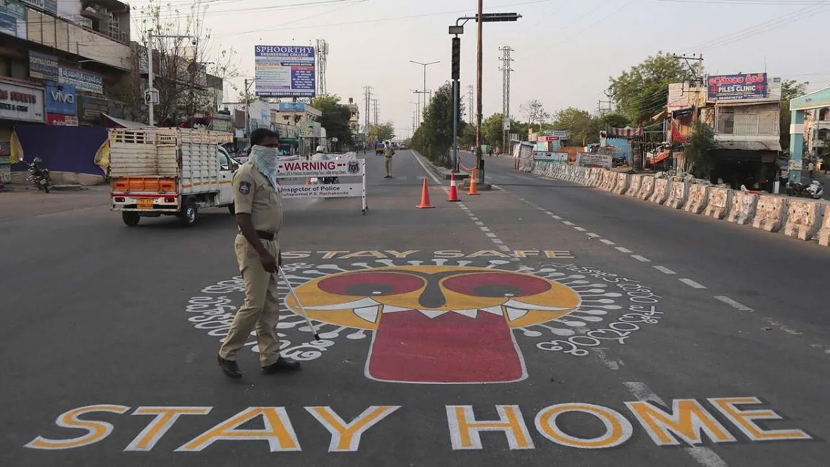 Lockdown: कोरोना ने बढ़ाई सरकार की टेंशन, मध्य प्रदेश के और 5 शहरों में रविवार को रहेगा लॉकडाउन कोरोना ने बढ़ाई सरकार की टेंशन, मध्य प्रदेश के इन 5 और शहरों में भी लगा लॉकडाउन- India TV Hindi
