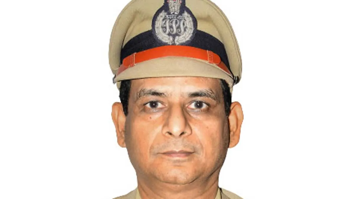 कौन हैं नए मुंबई पुलिस कमिश्नर हेमंत नागराले? जानिए- कैसा है ट्रैक रिकॉर्ड कौन हैं नए मुंबई पुलिस कमिश्नर हेमंत नागराले?- India TV Hindi