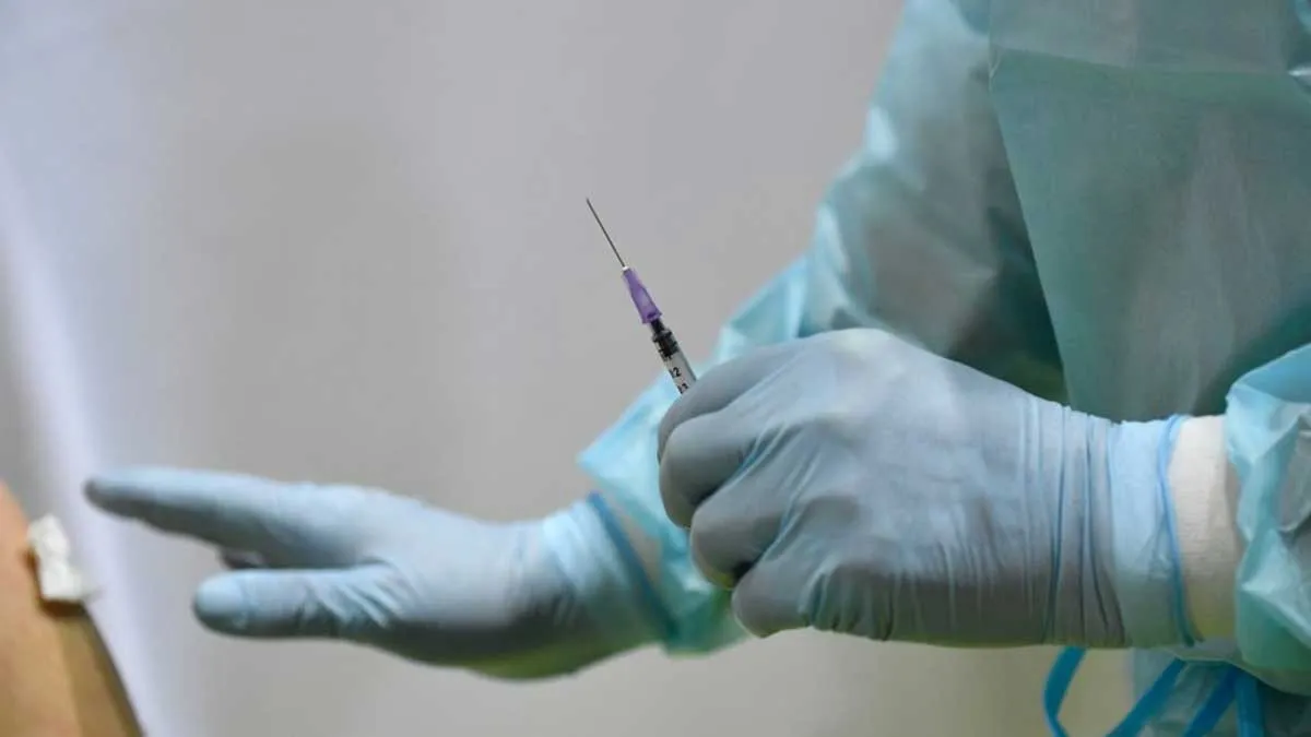 नॉर्वे और डेनमार्क ने एस्ट्राजेनेका की कोरोना वायरस वैक्सीन के इस्तेमाल पर लगाई रोक Norway AstraZeneca Suspend, Denmark AstraZeneca Suspend, AstraZeneca coronavirus vaccine- India TV Hindi