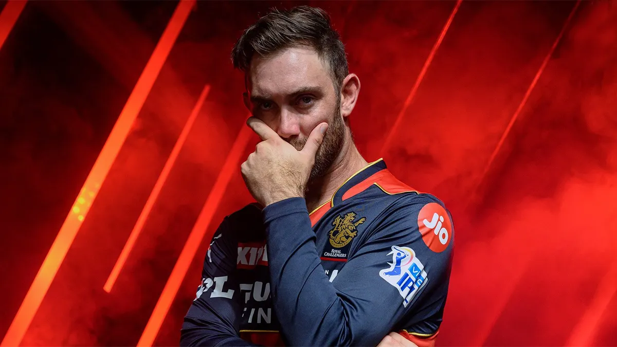 कोहली और डी विलियर्स से सीखने के लिए उत्साहित हैं मैक्सवेल Maxwell is excited to learn from Kohli and de Villiers - India TV Hindi
