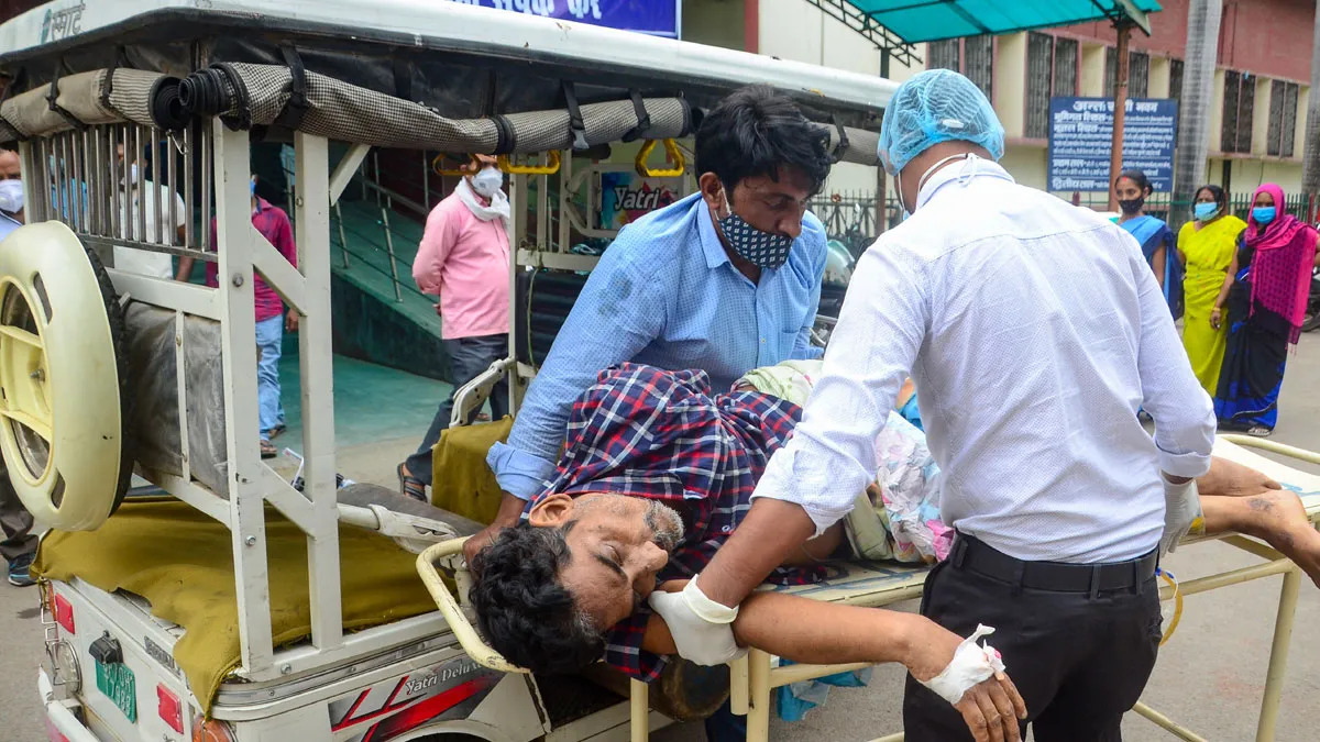 उत्तर प्रदेश के छोटे शहरों और गांवों में 'राम भरोसे' हैं अस्पताल, COVID स्थिति पर HC की तल्ख टिप्पणी <p>उत्तर प्रदेश के छोटे...- India TV Hindi