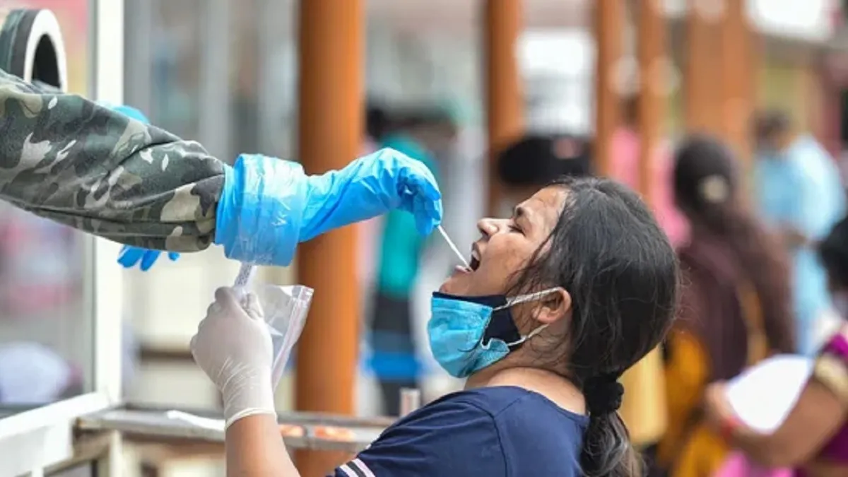 पिथौरागढ़ में आदिवासी कोविड जांच से बचने के लिए जंगलों में भागे पिथौरागढ़ में आदिवासी कोविड जांच से बचने के लिए जंगलों में भागे - India TV Hindi