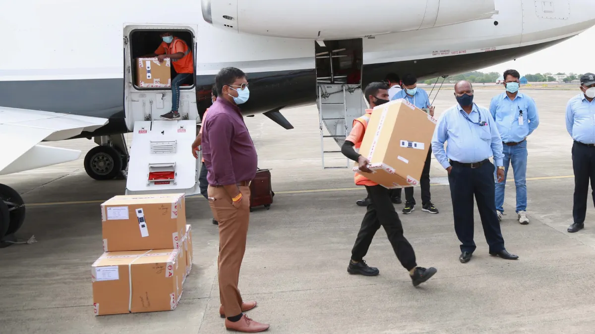 राजस्थान सरकार ने विशेष विमान भेजकर मंगवाई ब्लैक फंगस की दवाएं राजस्थान सरकार ने विशेष विमान भेजकर मंगवाई ब्लैक फंगस की दवाएं- India TV Hindi