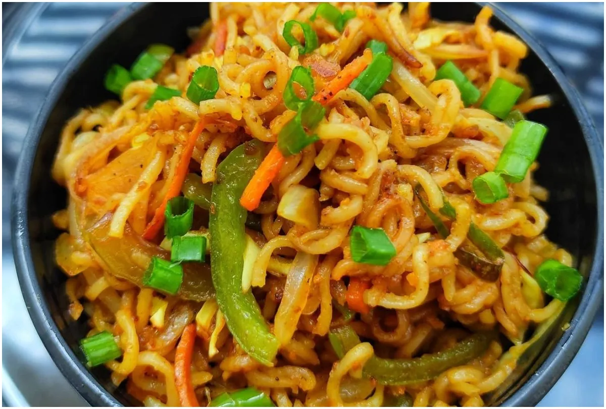 Recipe: शिमला मिर्च का इस्तेमाल कर डिफरेंट स्टाइल से बनाएं Maggie, जानें परफेक्ट रेसिपी Maggie- India TV Hindi