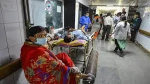अक्टूबर में पीक पर होगी कोरोना की तीसरी लहर? केंद्र ने जारी की चेतावनी <p>अक्टूबर में पीक पर...- India TV Hindi