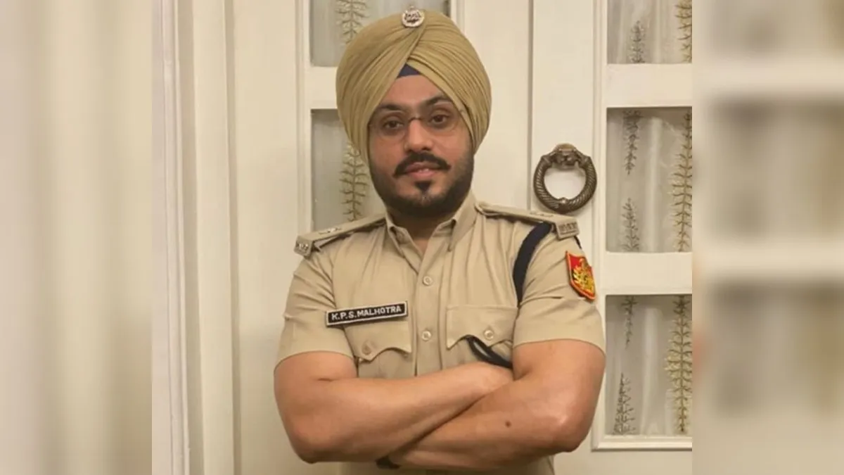 केपीएस मल्होत्रा को यूनियन होम मिनिस्टर मेडल फॉर एक्सिलेंस इन्वेस्टिगेशन 2021 से नवाजा गया केपीएस मल्होत्रा- India TV Hindi