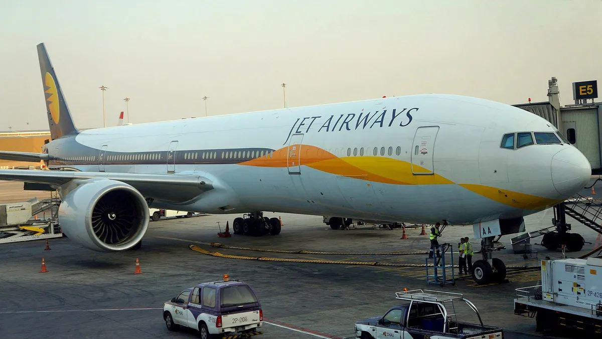 Jet Airways नए साल में करेगी घरेलू विमान सेवा फिर से शुरू, जालान कालरॉक गठजोड़ ने की घोषणा Jet Airways to resume domestic services in Q1 of 2022- India TV Hindi