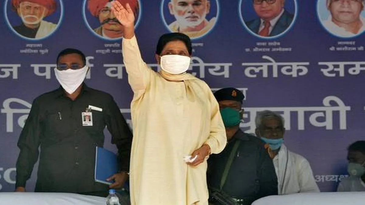 बीजेपी की राह पर मायावती? यूपी में बीएसपी भी खेल रही 'हिन्दुत्व' का कार्ड Mayawati's BSP is also playing 'Hindutva' card in UP- India TV Hindi