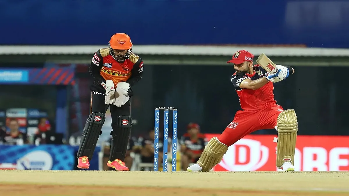 RCB vs SRH IPL 2021 Toss : आरसीबी के कप्तान विराट कोहली ने टॉस जीतकर गेंदबाजी का फैसला लिया, देखें दोनों टीमों की प्लेइंग इलेवन <p>RCB vs SRH IPL 2021 Toss </p>- India TV Hindi