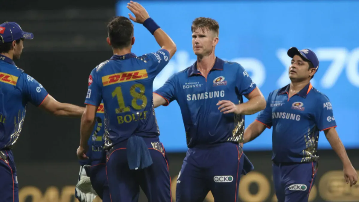 Highlights SRH vs MI IPL 2021 : जीत के बावजूद मुंबई प्लेऑफ में जगह बनाने से चूकी, 5वें स्थान पर किया फिनिश SRH vs MI IPL 2021 - India TV Hindi