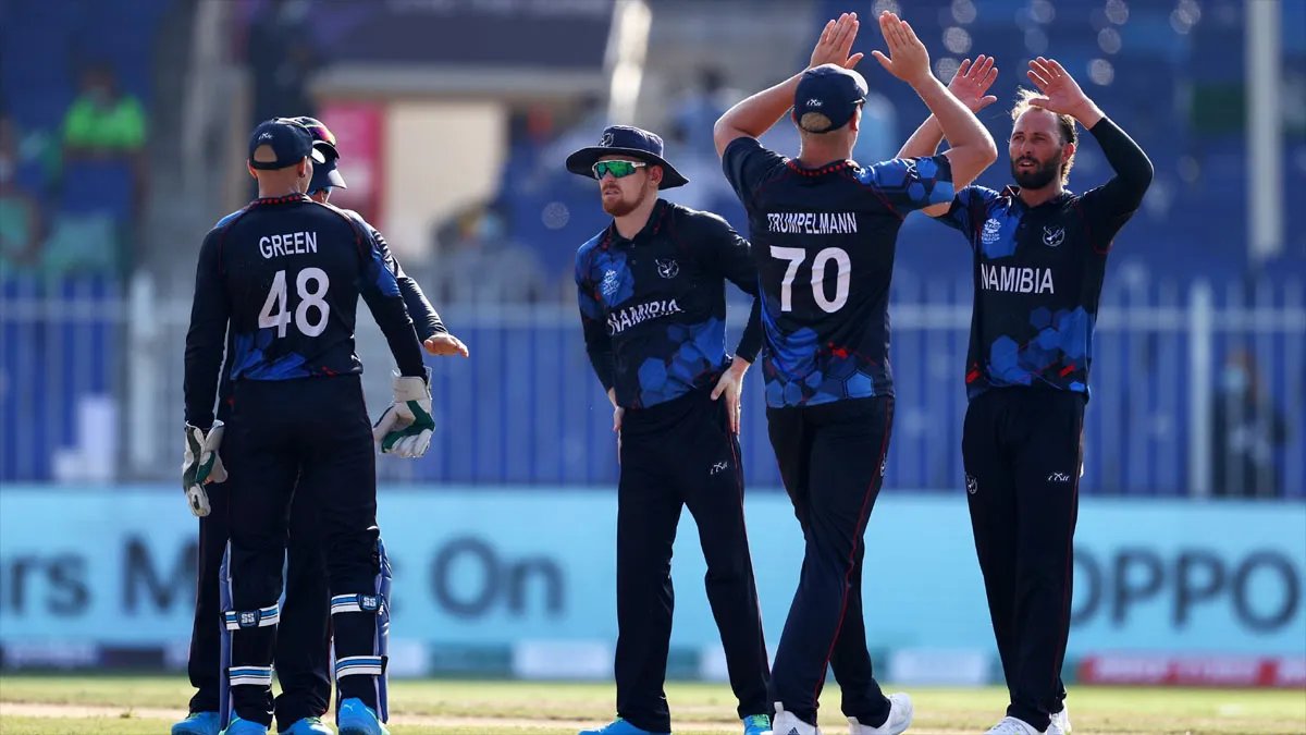 HIGHLIGHTS, Namibia vs Ireland T20 World Cup 2021: नामीबिया ने आयरलैंड को 8 विकेट से हराकर सुपर 12 में बनाई जगह बनाकर रचा इतिहास <p>Namibia vs Ireland live cricket score t20 world cup 2021...- India TV Hindi