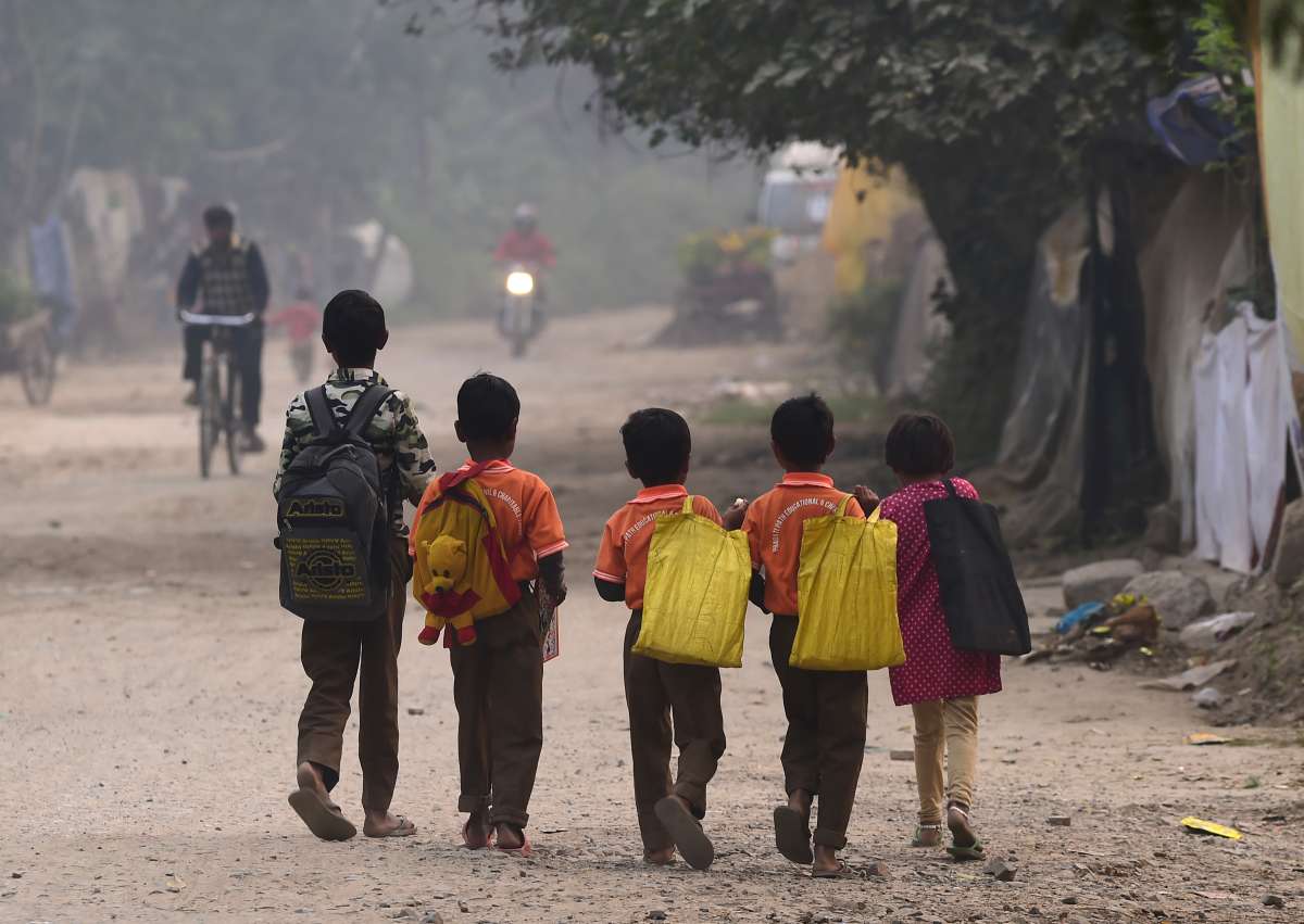 बिहार में स्कूल से गायब हुए छात्र तो टीचर होंगे जिम्मेदार - Students ...