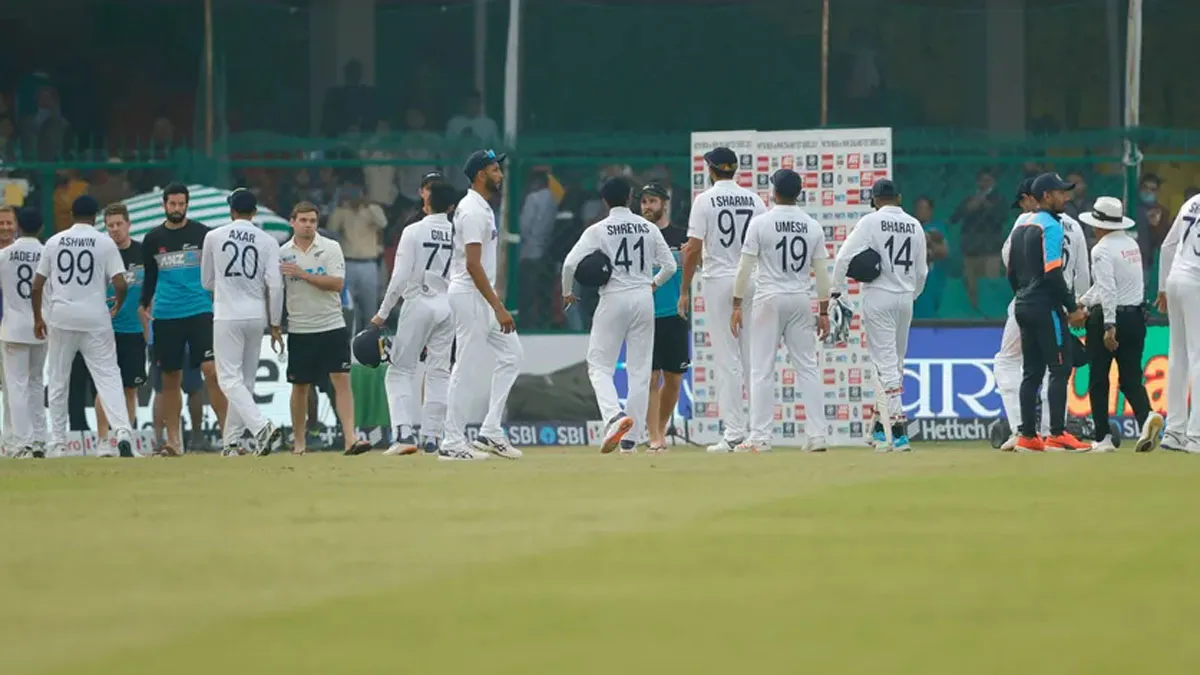 IND vs NZ, 1st Test Highlights Day-5 : न्यूजीलैंड कानपुर टेस्ट ड्रॉ कराने में हुई कामयाब, भारतीय गेंदबाजों की मेहनत गई बेकार <p>India vs New Zealand Live score, Ind vs NZ Live cricet...- India TV Hindi
